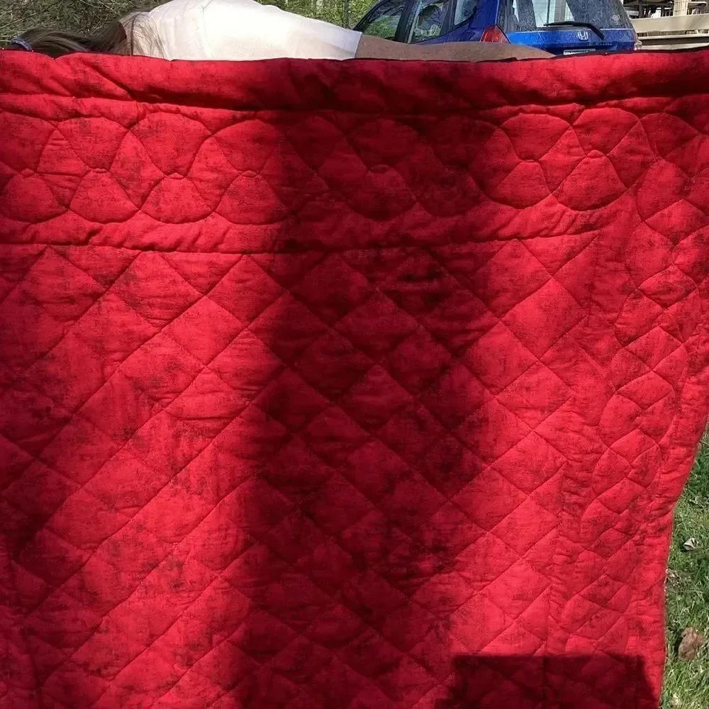 NWT Sparkling Christmas Quilt with Four Borders